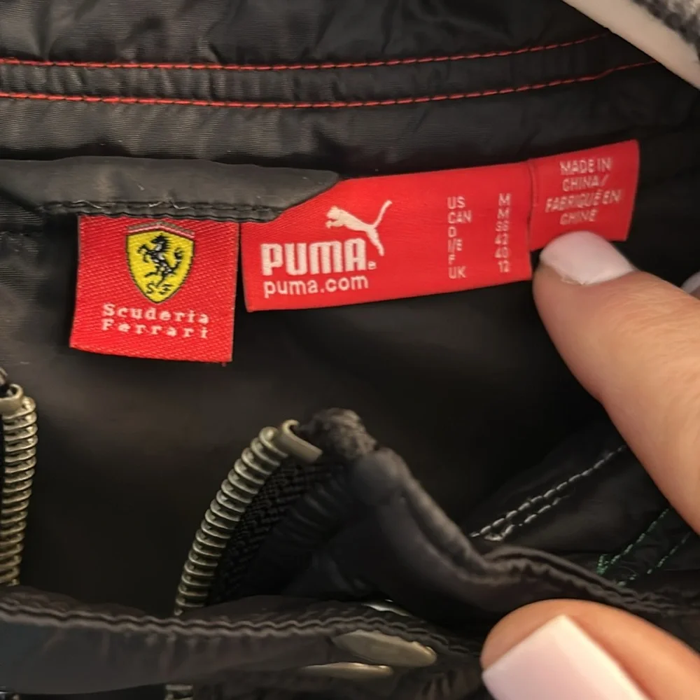 Authentic scuderia Ferrari black racer jacket puma women’s med - Picture 2 of 14